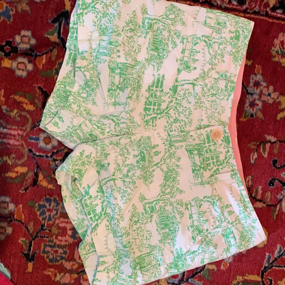 EUC Lilly Pulitzer Callahan shorts size 2